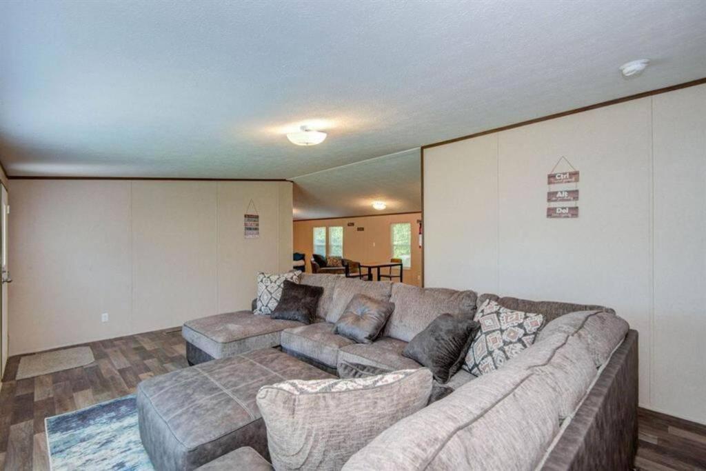 Seaside Serenity - Holiday Home Sleeps 10 Дикинсон Экстерьер фото